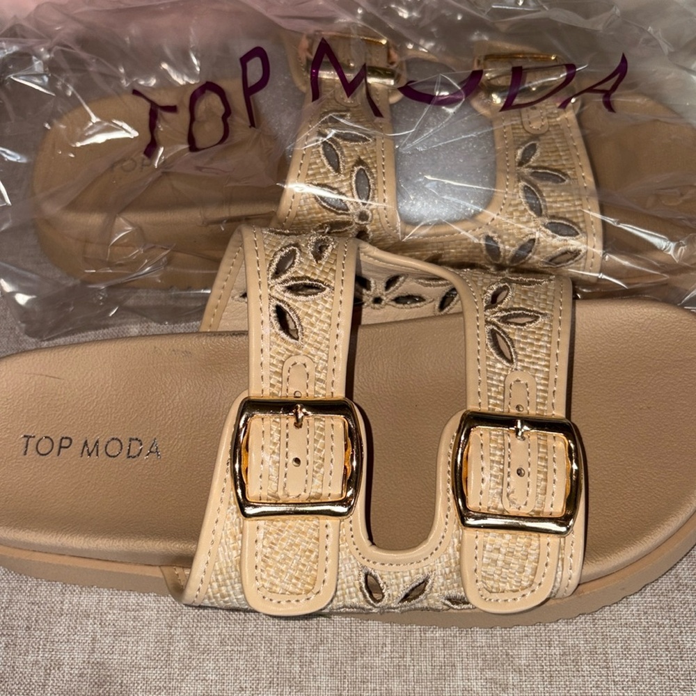 Beige Sandals with Buckle Straps - Picture 3 of 6